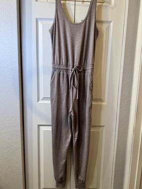 Zobha Sleeveless Taupe Heather Drawstring Waist Jumpsuit